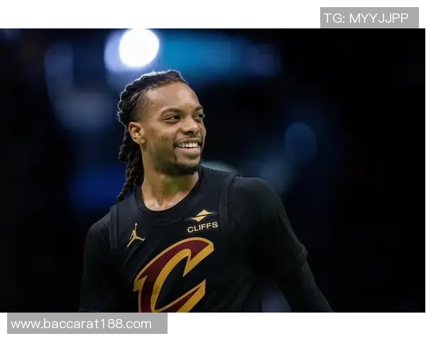 加兰表现出色三分命中率高效贡献15分5板6助球队战绩提升至正负值18最低