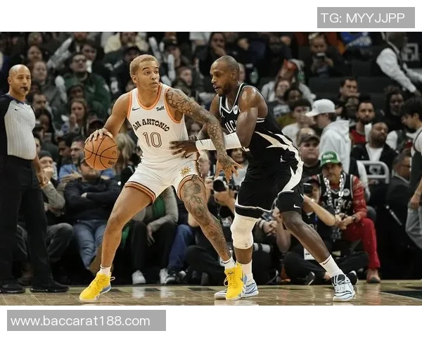 米德尔顿感慨球迷支持穿着他雄鹿22号球衣的深厚情感